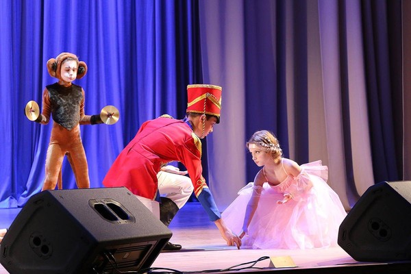 Театральная студия «В двух словах»