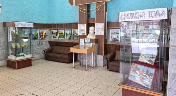 Выставка картин Татьяны Ивановны Лукиной «Времена года»