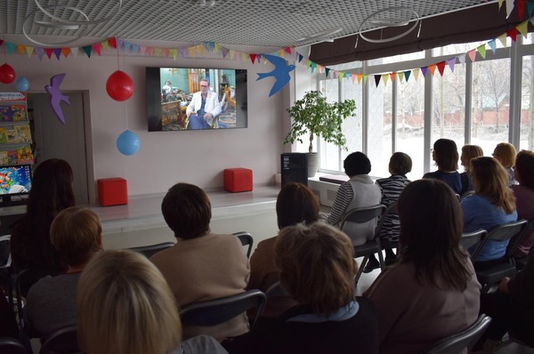 Показы документальных фильмов Дальневосточной киностудии