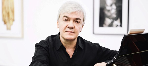 Белла. Взойти на сцену