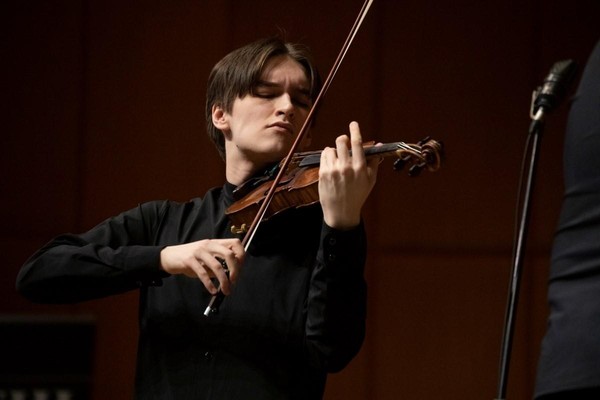 Концерт «Музыка звезд. Скрипка, гобой, виолончель»