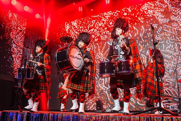 City Pipes. Рок хиты на волынках 2