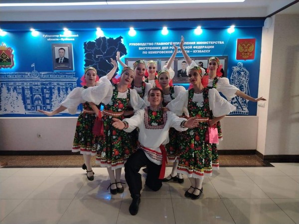 Открытое занятие в старшей группе театра танца «Колорит»