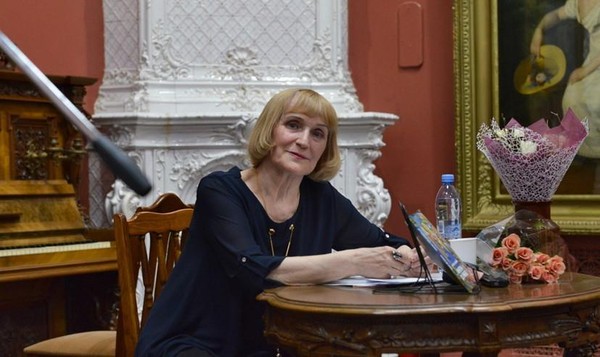 Литературный вечер поэтессы Валентины Зикеевой