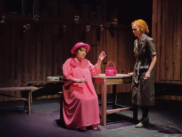 Спектакль «Земля Эльзы»