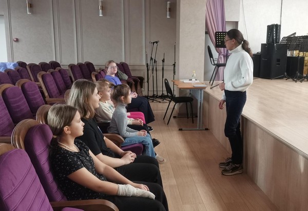 Музыкальная гостиная «Уникальные люди. Евгения Валерьевна Смольянинова»