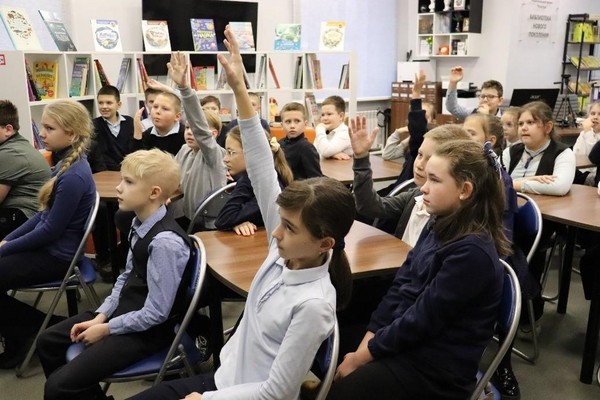 Литературный час «Писатель мудрых сказок»