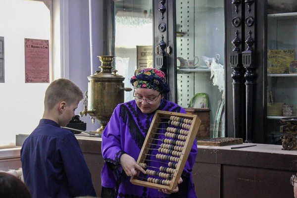 Музейная программа «Будни и праздники алтайского купечества»