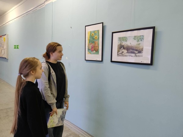 Выставка учащихся Детской художественной школы города Новотроицка