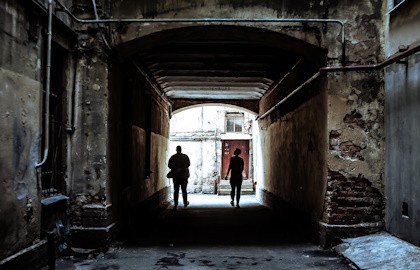 Лабиринты Васильевского острова: прогулка по дворам и парадным