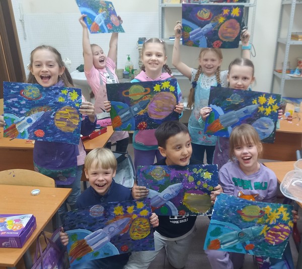 Выставка лучших творческих работ учащихся Отделения платных услуг «Мастерская Деда Мороза»