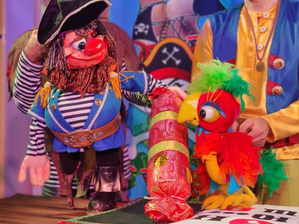 Спектакль «Пиратская история»