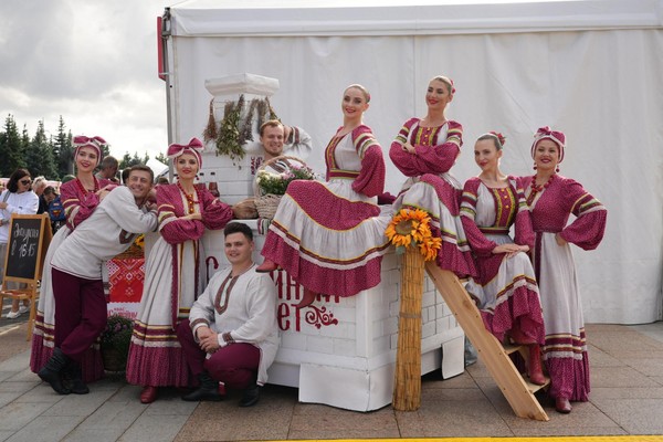 Музыкальный спектакль «Оскольская ярмарка»