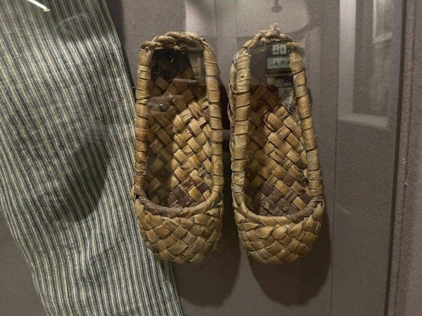 Тематическая беседа «Не лыком шито»