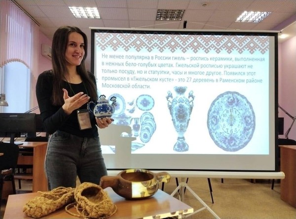 Познавательная игра «Многоликая Россия: истоки народной культуры разных народов»