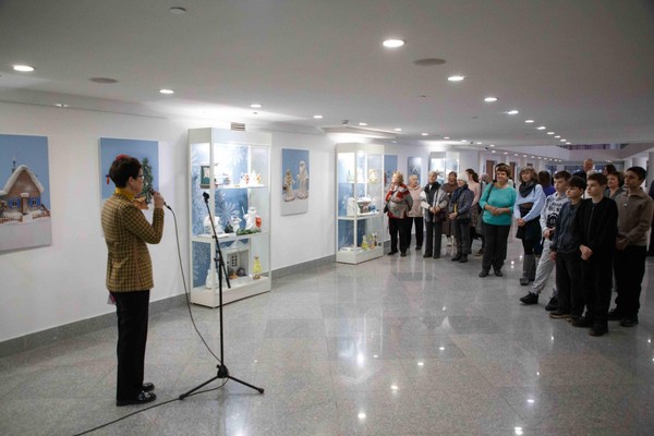 Выставка «Пространство цвета»