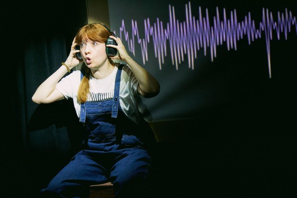 Пятьдесят два герца: история девочки и кита