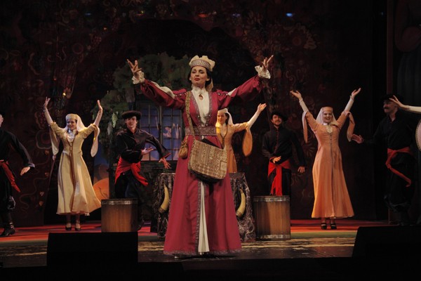 Спектакль «Ханума»