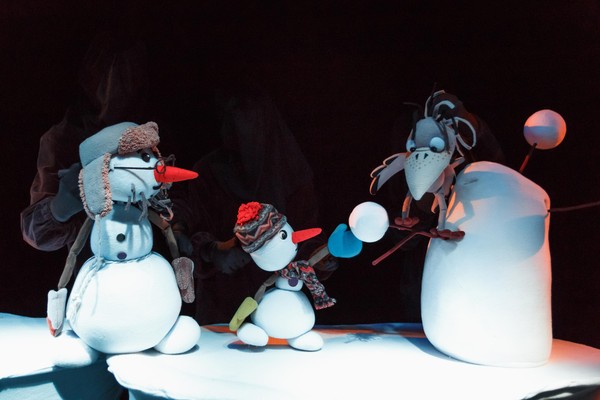 Солнышко и снежные человечки