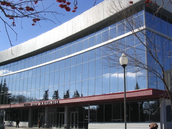 Спектакль «Алиса в Стране чудес»