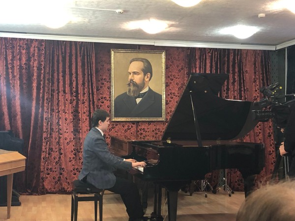 Программа «Избранные временем: эпоха и личность»