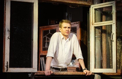 Старший сын (театр Табакова)