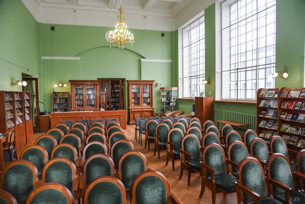 Открытие выставки «Застывшие в волнах: память и история, воплощенные в диорамах»