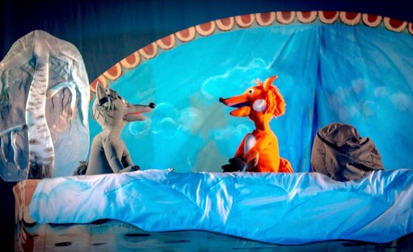 Спектакль «Лисичка со скалочкой»