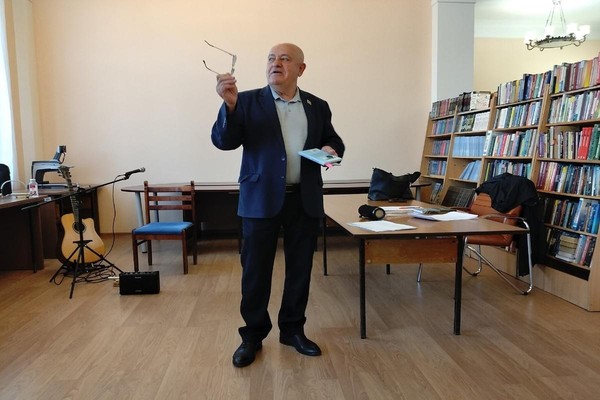 Поэтическая встреча «Январские напевы»