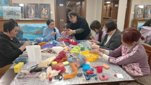 Мастер-класс по изготовлению броши из войлока