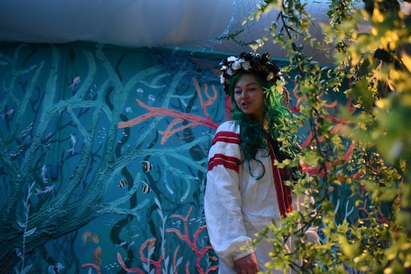 Сказка становится больше