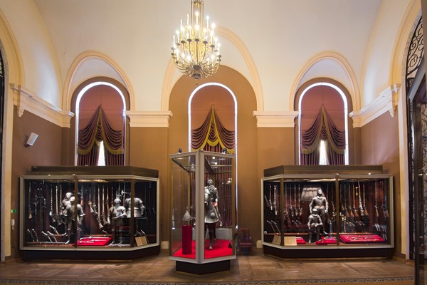 Тематическая экскурсия «Богатыри Руси и рыцари Запада»