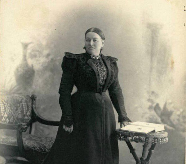 Лекция «Быть полезной людям»