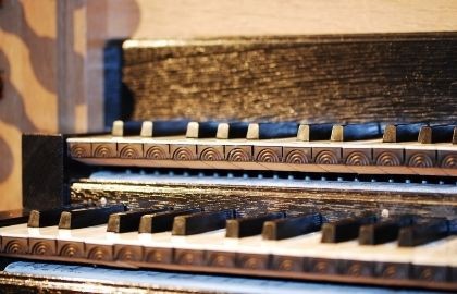 Орган при свечах: Ave Maria и музыка парижских соборов