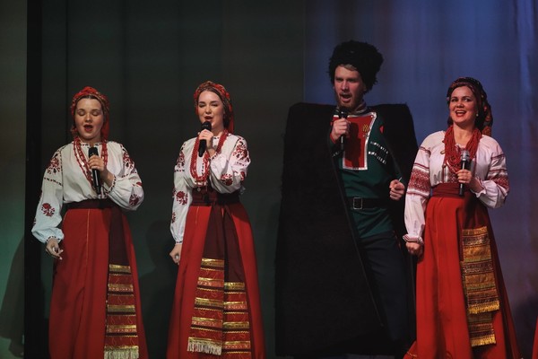 Ансамбль песни и танца «Казачий хутор». На страже души России