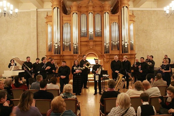 Концерт «Орган и медные трубы»