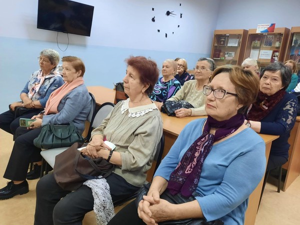 Земля, что дарит вдохновенье