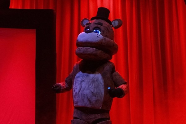 Супергерои спасение виртуальности