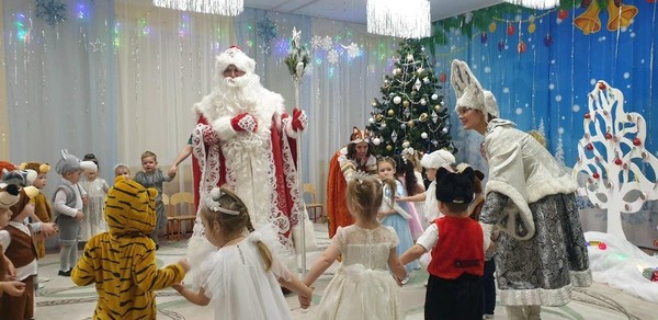 Интерактивный спектакль «Снежный зоопарк»