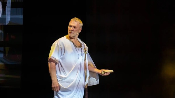 Анна Литкенс