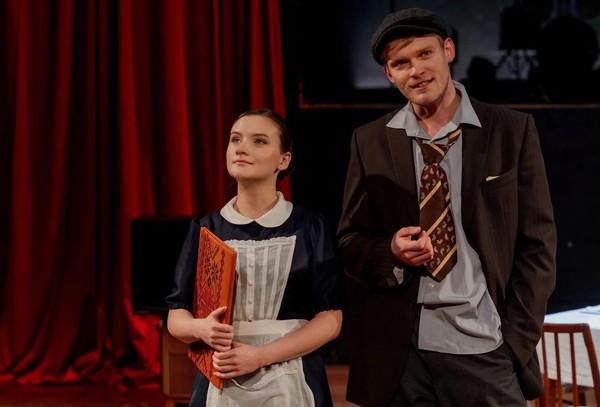 Спектакль «Други игрищ и забав»