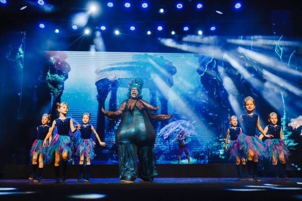 Новогоднее представление «Тайна волшебного детства»