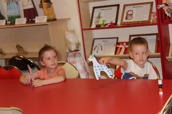 Мастер–класс «Дымковская лошадка»