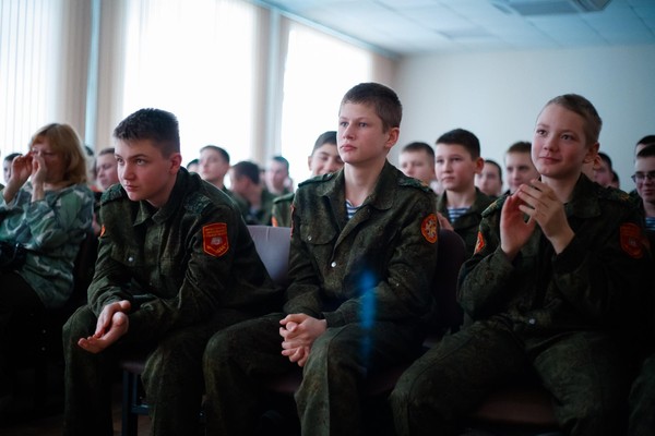 Викторина «Театральный костюм сквозь века»