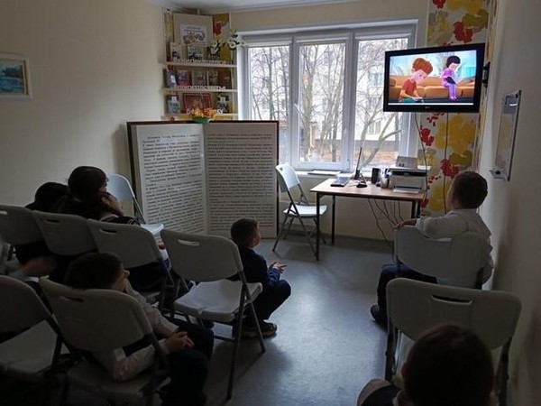 Познавательный час «В стране снега и льда»