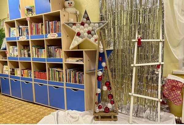 Выставка-просмотр «Снежно – нежная сказка зимы»