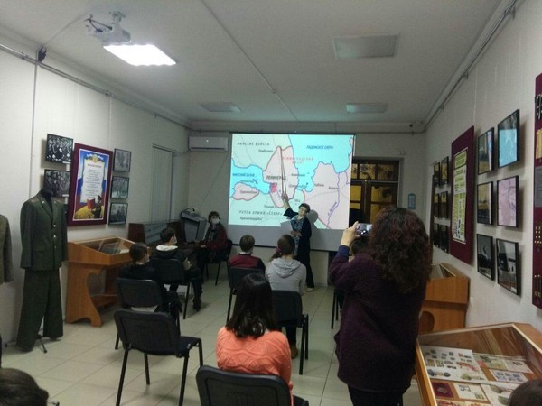 Памятный час «Летопись блокадного Ленинграда» в Музее Амет-Хана Султана