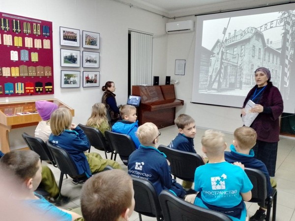 Памятный час к Международному дню памяти жертв Холокоста в Музее Амет-Хана Султана