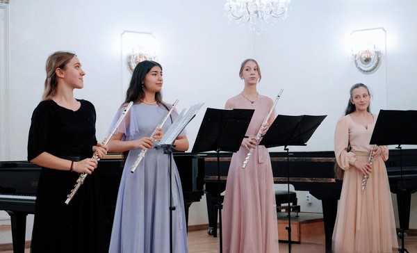 Концерт «Мы студенты, мы музыканты»