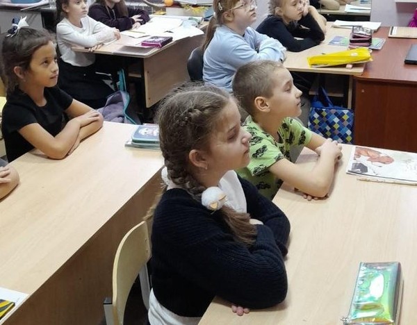 Патриотическо–воспитательная беседа «Ленинград — город–герой: память, стойкость, надежда»